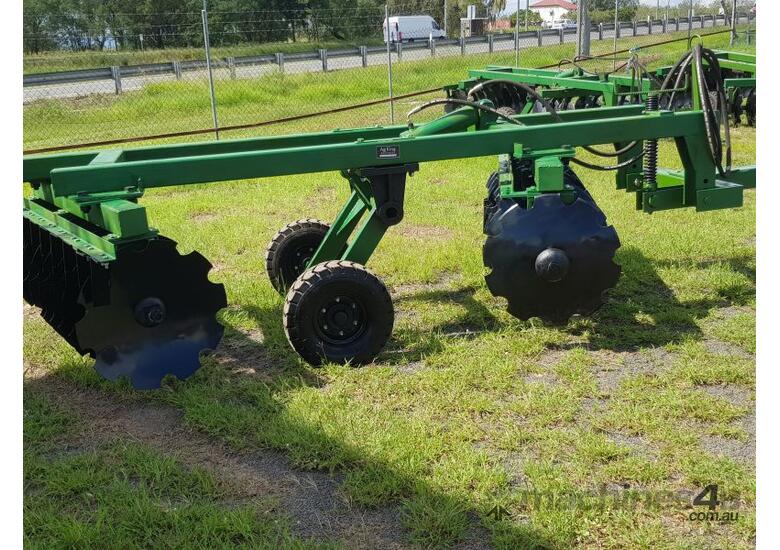 caption AgKing - Trailing Disc Harrow 18 Plate - Heavy Duty