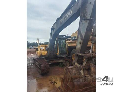 caption 2012 Volvo EC210B Excavator