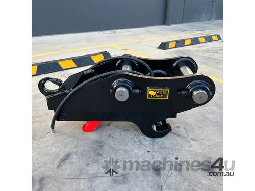 caption (BRAND NEW) Hydraulic Quick Hitch 2T - 3.9T + FREE SERVICING KIT (RRP $825)