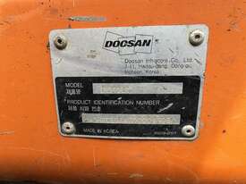 2014 Doosan DX140LC Excavator - picture0' - Click to enlarge