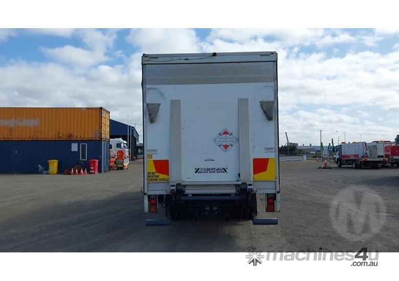 caption Fuso Fighter
