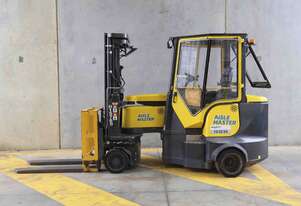 AISLE-MASTER 30WHE Articulating Mast