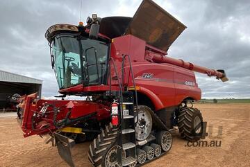 2021 Case IH 8250 AFS Connect Harvester on Tracks - Well Maintained Machine!