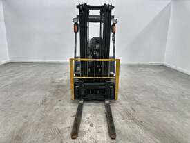 Unknown YOM TCM FHG18T3 Ride-On LPG Forklift - picture0' - Click to enlarge