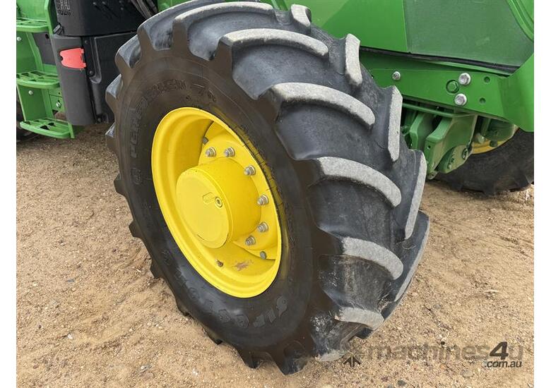 caption JOHN DEERE 6140M Tractor with 643R FEL