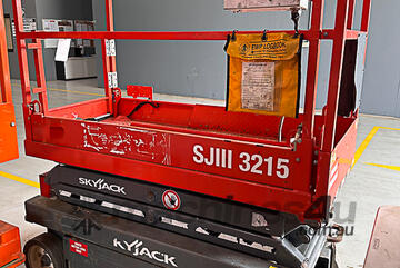 Skyjack SJ3215 2016 Electric Scissor Lift