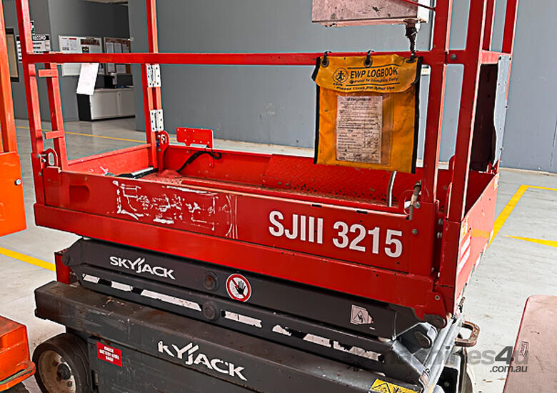 2016 Skyjack SJ3215 2016 Electric Scissor Lift