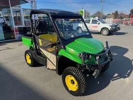 2015 John Deere XUV 550 GREEN Atvs Gators - picture0' - Click to enlarge