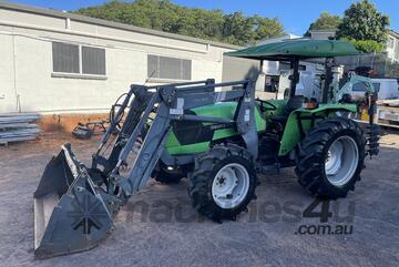 Deutz Agrolux 60 tractor & 4in1 loader