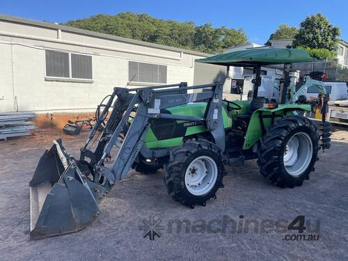 Deutz Agrolux 60 tractor & 4in1 loader