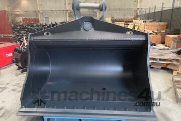 Roo Attachments Tilt Bucket to Suit 30-36Ton Excavator - 2000 mm Wide