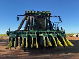 2011(circa) John Deere 7760 Cotton Picker (UNIT 223) - picture0' - Click to enlarge