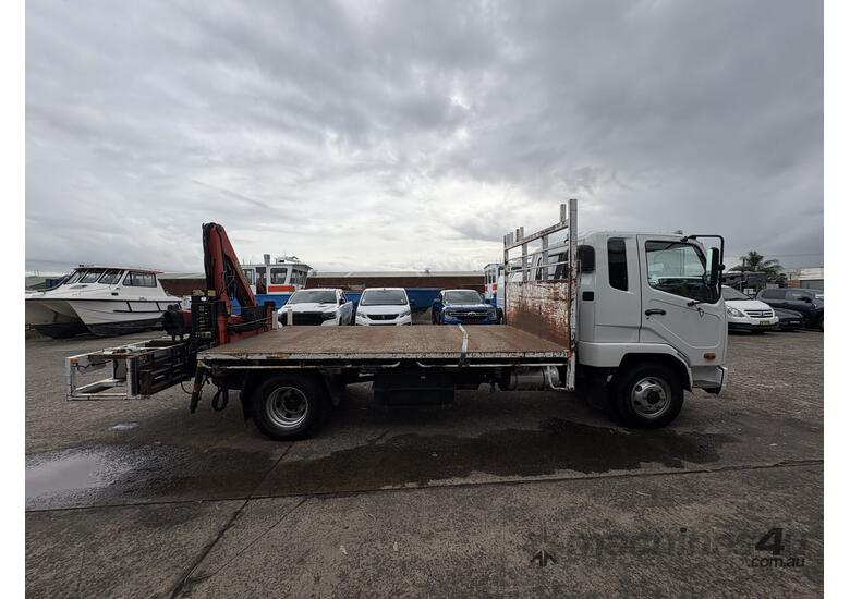 caption 2013 Fuso Fighter 1024 4x2 Crane Truck