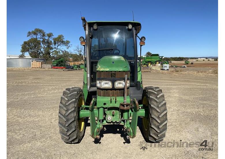 caption John Deere 5720 MFWD