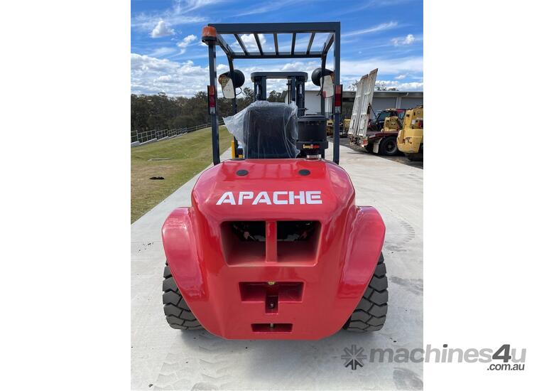 3 Ton All Terrain Forklift