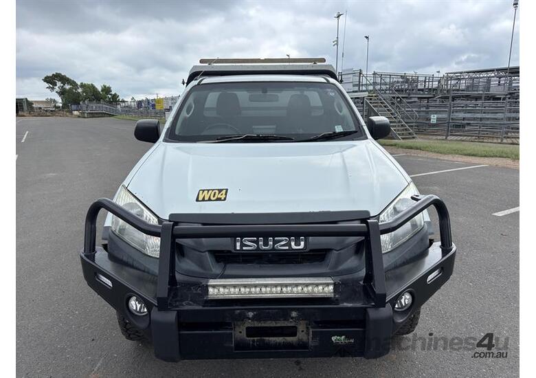caption 2016 ISUZU D-MAX UTE