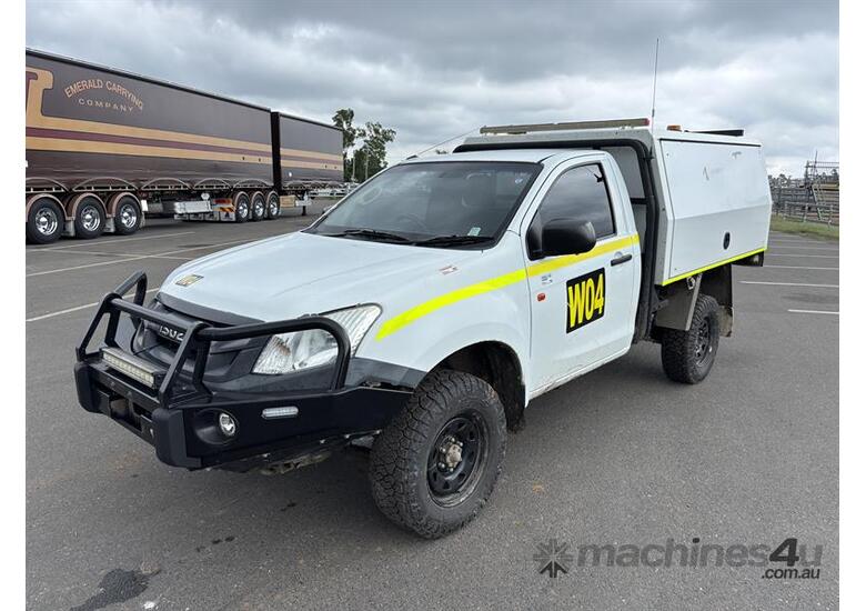 caption 2016 ISUZU D-MAX UTE
