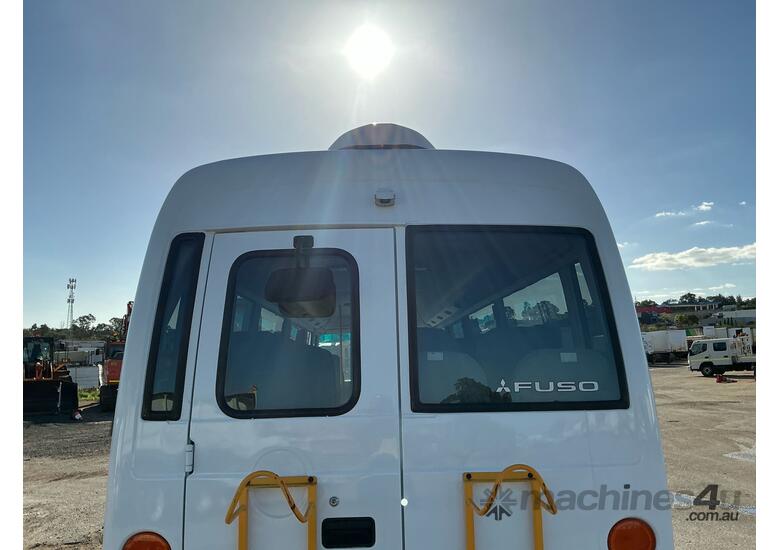 caption 2015 Mitsubishi Fuso Rosa BE600 25 Seat Bus