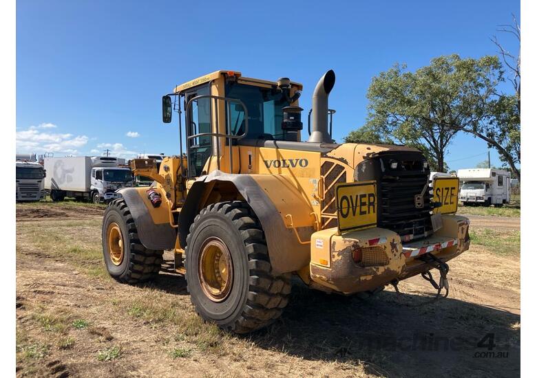 caption 2008 Volvo L120F Articulated Wheel Loader