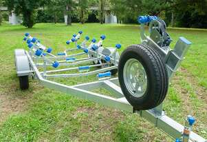 1730 5.7m Galvanised Boat Trailer ATM 2000kg Suits Boats 5.2-5.7m (17-18.7ft)