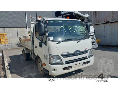 caption Hino 616