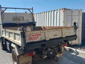 Hino 616 - picture1' - Click to enlarge