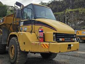 2002 Caterpillar 730 - picture2' - Click to enlarge