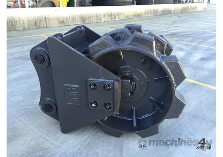 caption BETTA BILT BUCKETS 20 TONNE COMPACTION WHEEL