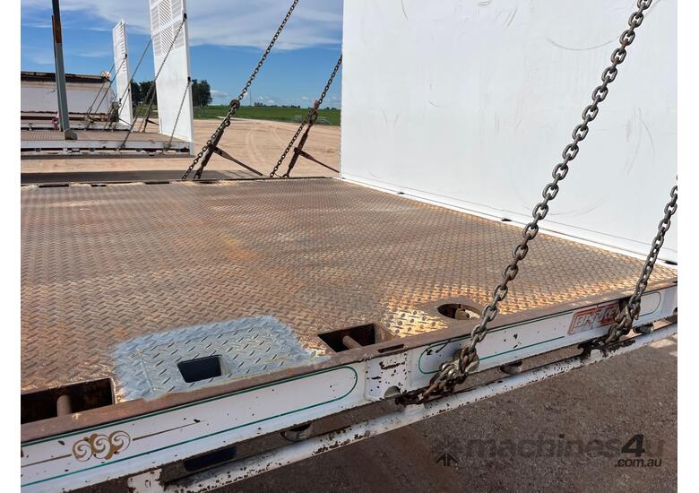 2009 Barker Heavy Duty Tri Axle Tri Axle Extendable Flat Top