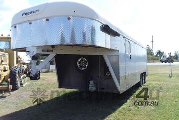 Pegasus 10m Gooseneck