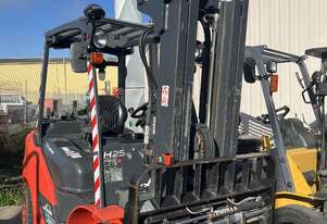 Linde 2.5T Gas Forklift