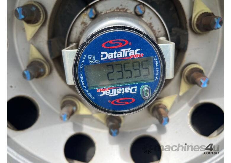 2018 Nixon Engineering Two Axle Tandem Axle Pig Trailer (Curtainsider)