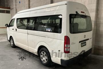 Toyota 2011   Hiace Diesel
