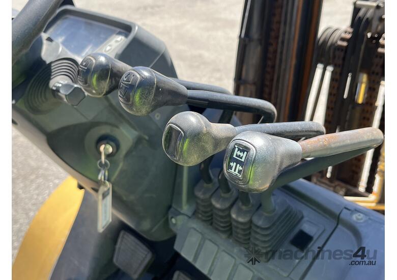 2021 Caterpillar DP25NT Diesel Forklift