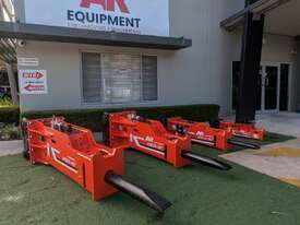 Excavator Rock Breakers - picture1' - Click to enlarge