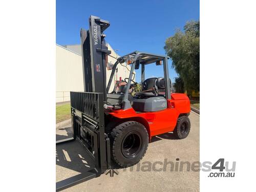 2010 TOYOTA 4T 02-7FG40 DUAL WHEEL LPG FORKLIFT FORK POSITIONER WIDE CARRIAGE