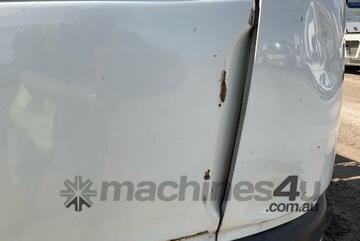 2002 Mitsubishi Canter 500/600 Crane Truck (Table Top)