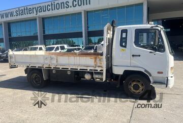 2010 Mitsubishi Fuso Fighter 7 4x2 Tipper