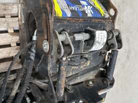 CAT Cold Planer - picture0' - Click to enlarge