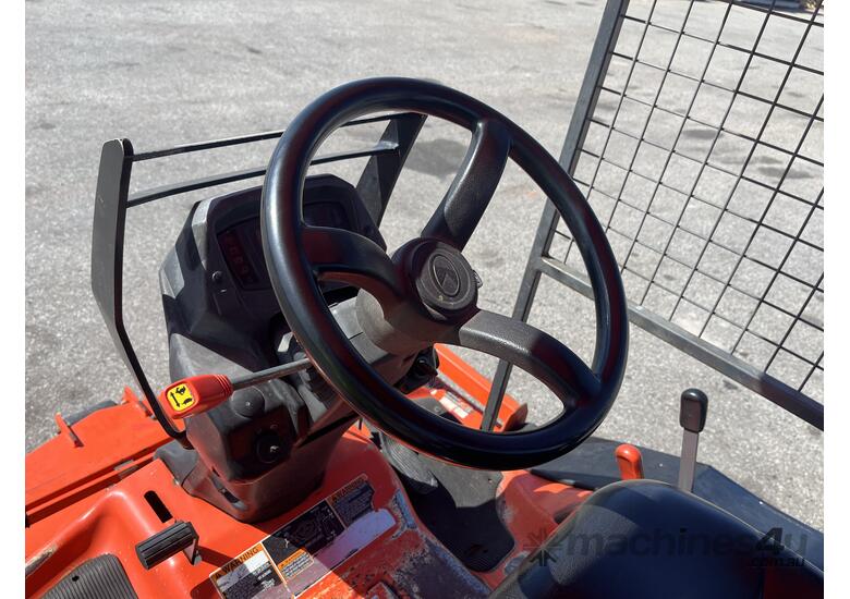 Kubota R2890AU (Ex Council)