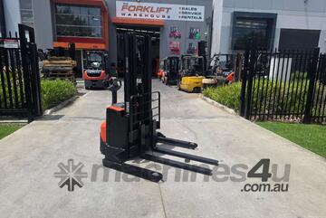 Toyota Forklift 1.2T Walkie Stacker - New Battery (Unit#:U987)