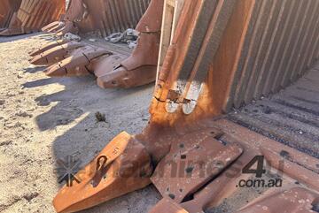 Hitachi   EX5500-6 Excavator