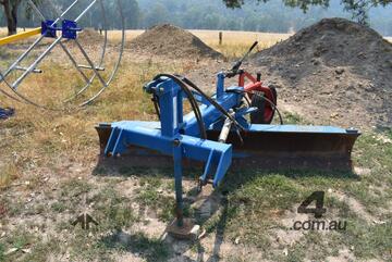 Berends   10ft Grader Blade