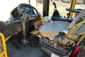 2015 Bomag BW211D-4 Articulated Smooth Drum Roller