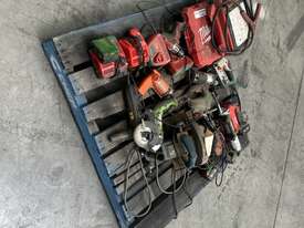 1 x Pallet of Assorted Power Tools - picture1' - Click to enlarge