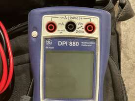 *UNRESERVED* Druck DPI880 Multifunction Calibrator, - picture0' - Click to enlarge