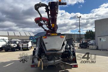 2010 Mitsubishi Fighter FM600 Concrete Boom Pump