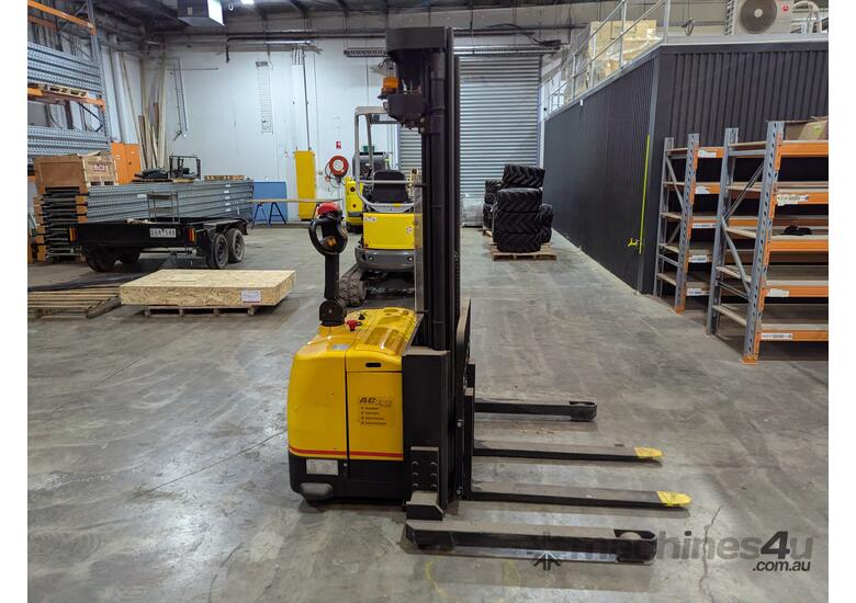 Liftstar WS96-16 Walki Stacker image 6