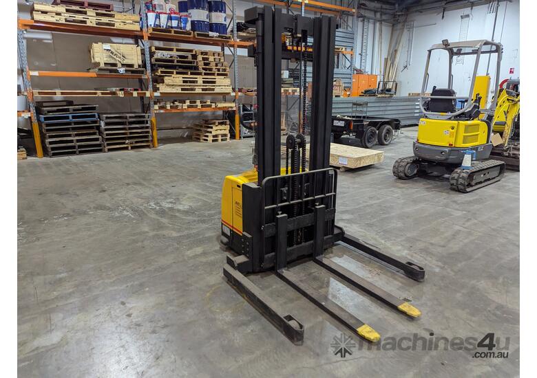 Liftstar WS96-16 Walki Stacker image 7