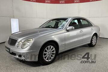 2004 Mercedes-Benz E-Class E240 Classic Petrol